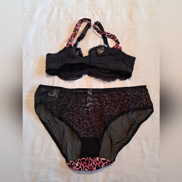 Cacique women's bra 38C hipster 18/20 both NWT, black & pink animal print - Picture 4 of 7